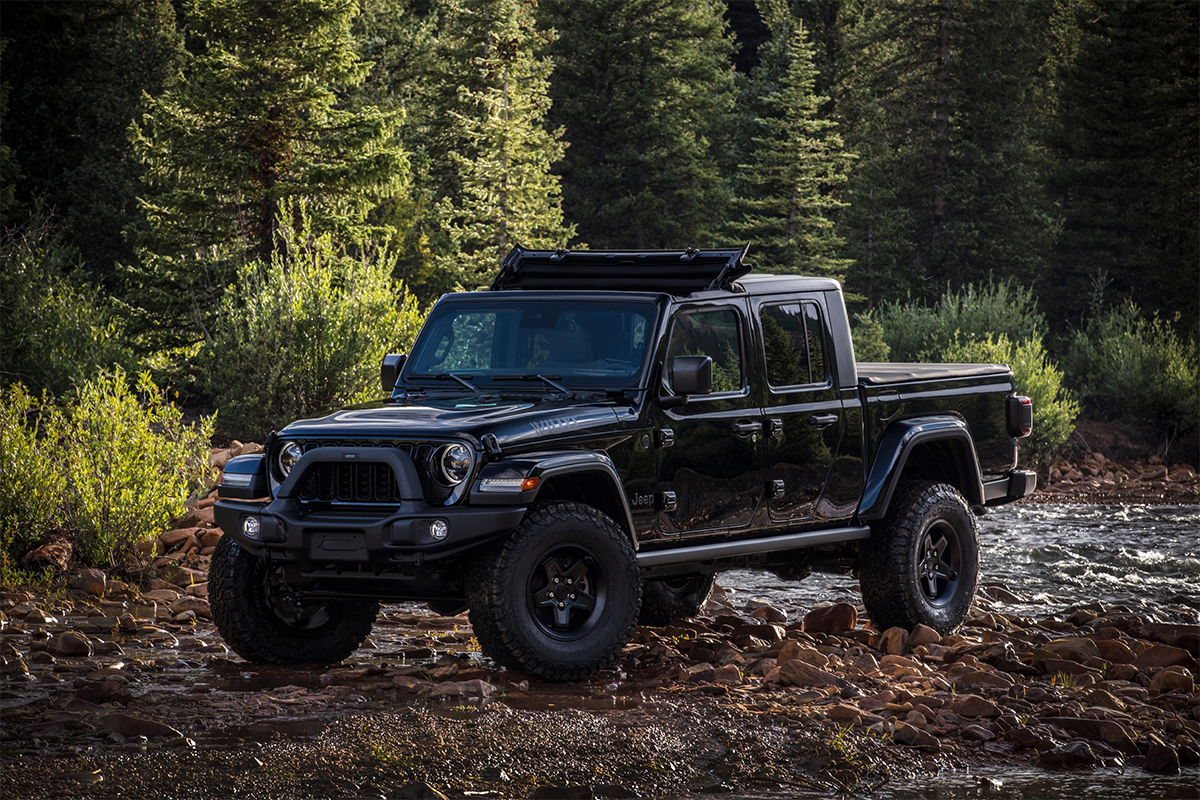 2024 Jeep Gladiator Image 01