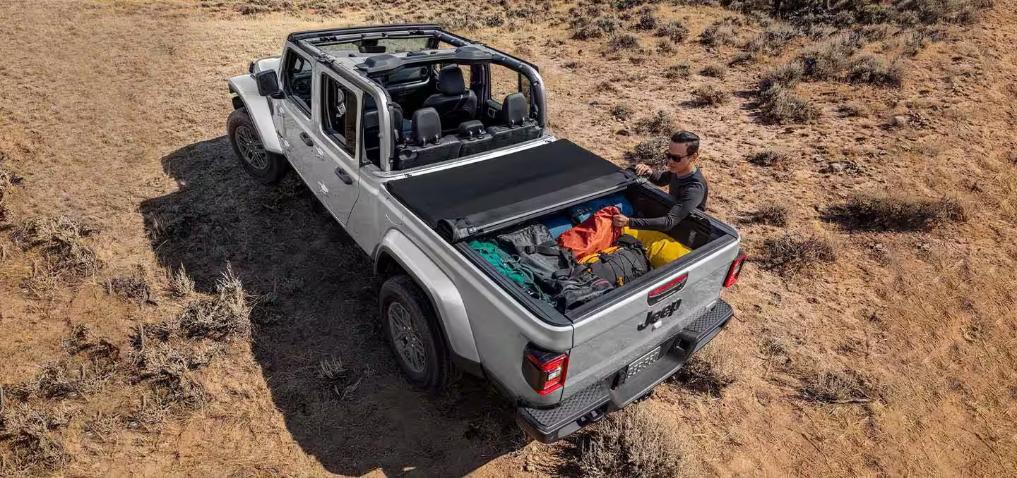 2024 Jeep Gladiator Exterior and Interior